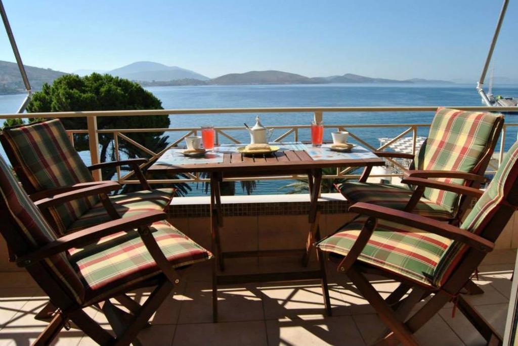 Apartment In Saranda Exterior foto